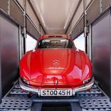 Mille Miglia - die Fahrzeuge wie dieser 300er Mercedes sind millionenschwer