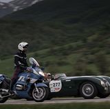 Mille Miglia - die Polizei ist mit wachem Auge dabei