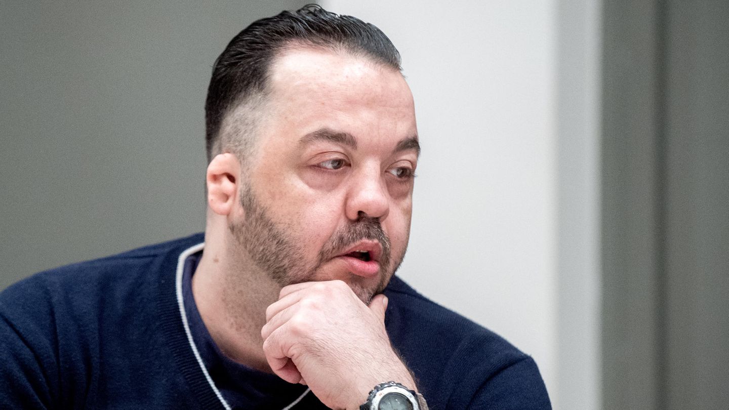 Der Serienmörder und Krankenpfleger Niels Högel vor Gericht Der Serienmörder und Krankenpfleger Niels Högel vor Gericht
