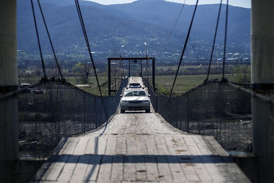 Skoda Euro Trek 2016 - 289 Meter Präzisionsarbeit auf der Hängebrücke Skoda Euro Trek 2016 - 289 Meter Präzisionsarbeit auf der Hängebrücke