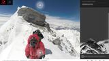 Bergsteiger mit Sauerstoffmasken auf dem Gipfelgrat des Mount Everest
