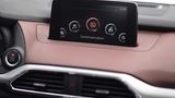 Mazda CX 9 2.5T AWD - der acht Zoll große Bildschirm lässt sich mit einem Controller oder per Touch bedienen