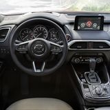 Das übersichtliche Cockpit des Mazda CX 9 2.5 T AWD