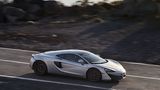 Der McLaren 570GT wiegt 1.350 Kilogramm.