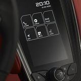 Der hochkant eingebaute Touchscreen des McLaren 570GT.