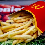 McDonald's: Mitarbeiter essen für acht Euro?