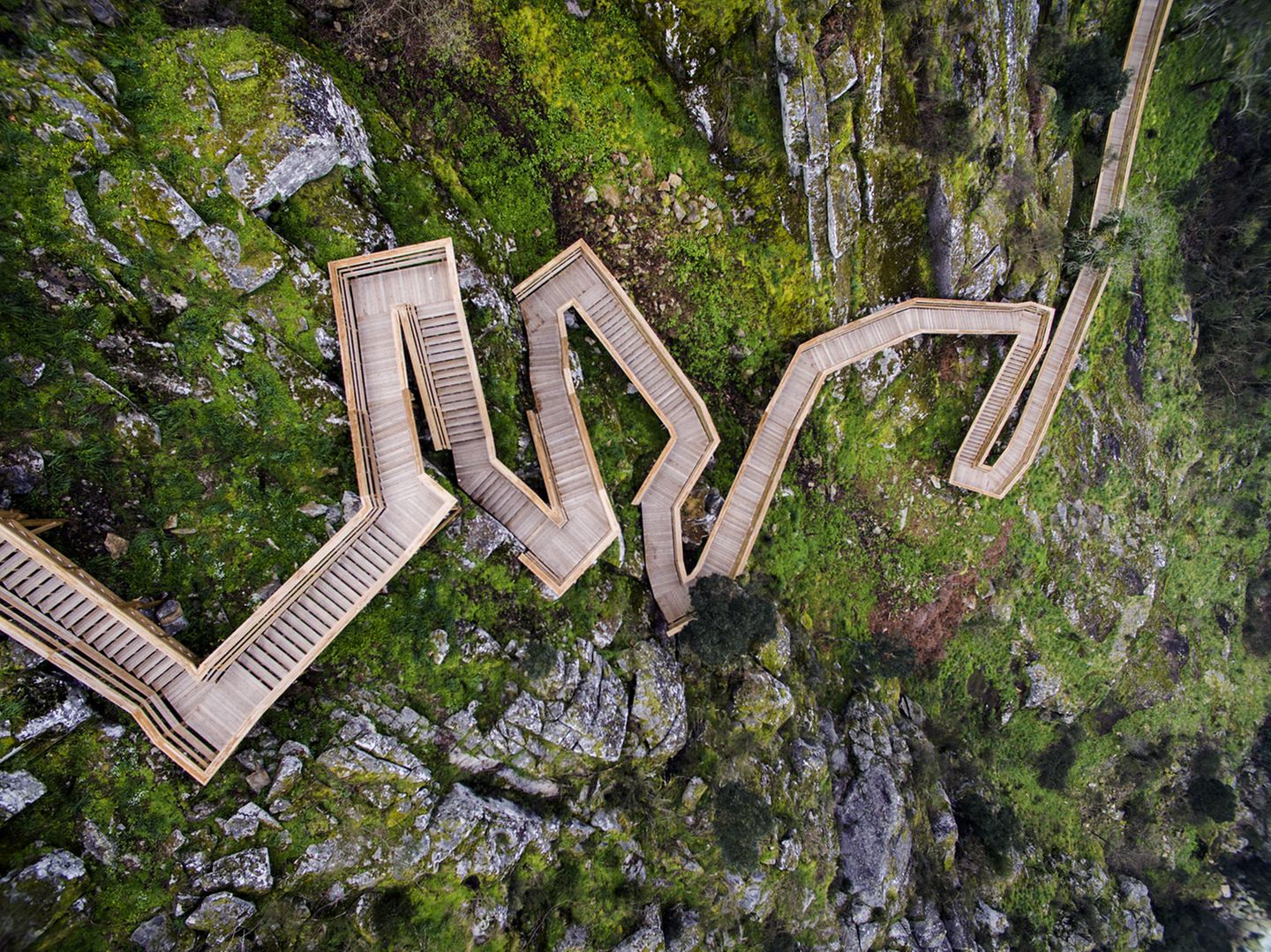 Steil am Hang: der Paiva Walkways