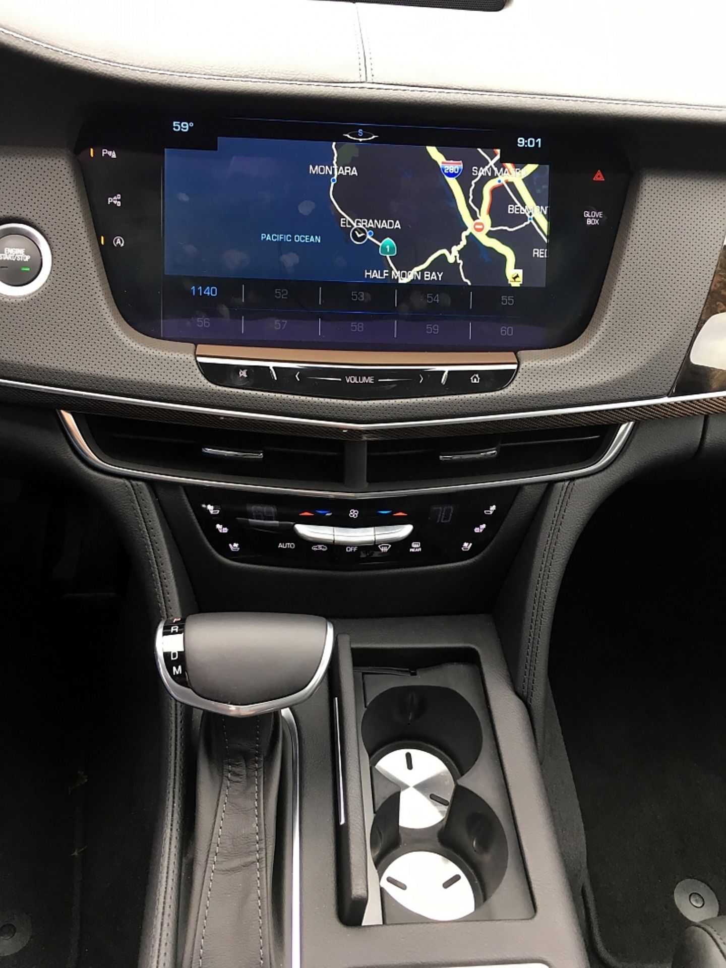 Cadillac CT6 3.6 AWD - der Touch-Screen in der Mittelkonsole
