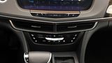 Cadillac CT6 3.6 AWD - der Touch-Screen in der Mittelkonsole