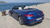 Das Mercedes C400 4Matic Cabriolet steht am 17.9.2016 beim Händler