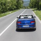 Mit der optionalen Luftfederung ist das C-Klasse Cabrio sehr kommod