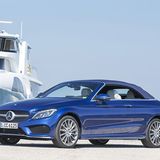 Das Mercedes C400 4Matic Cabriolet wiegt 1.805 Kilogramm