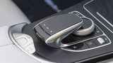 Das Comand-System erreicht nicht die Intuitivität des BMW-Bedienkonzepts