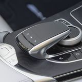 Das Comand-System erreicht nicht die Intuitivität des BMW-Bedienkonzepts