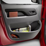 Türablagen im Citroen Jumpy