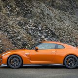Der Nissan GT R MJ 2017 ist 4,71 Meter lang
