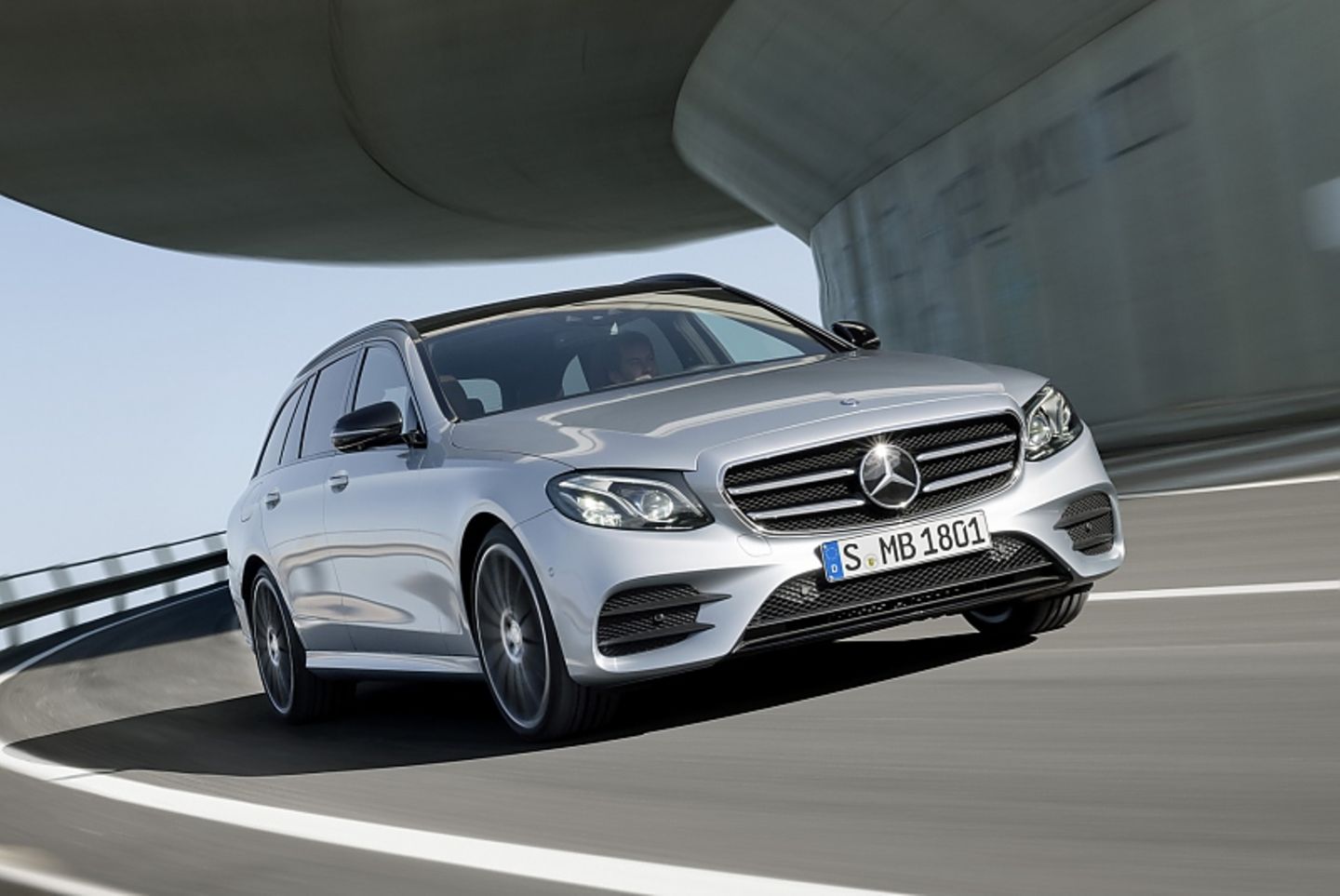 Mercedes E-Klasse T: Viel Platz für die Luxus-Familie