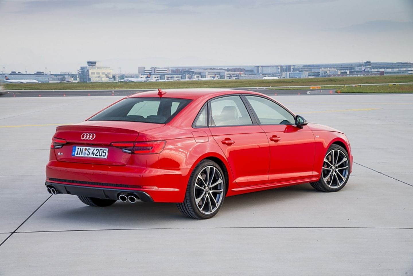 Audi S4 - 250 km/h Spitze