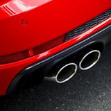 Audi S4 - die Hälfte der vierflutigen Auspuffanlage