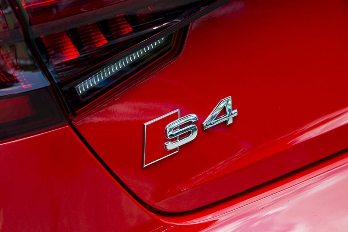 Audi S4