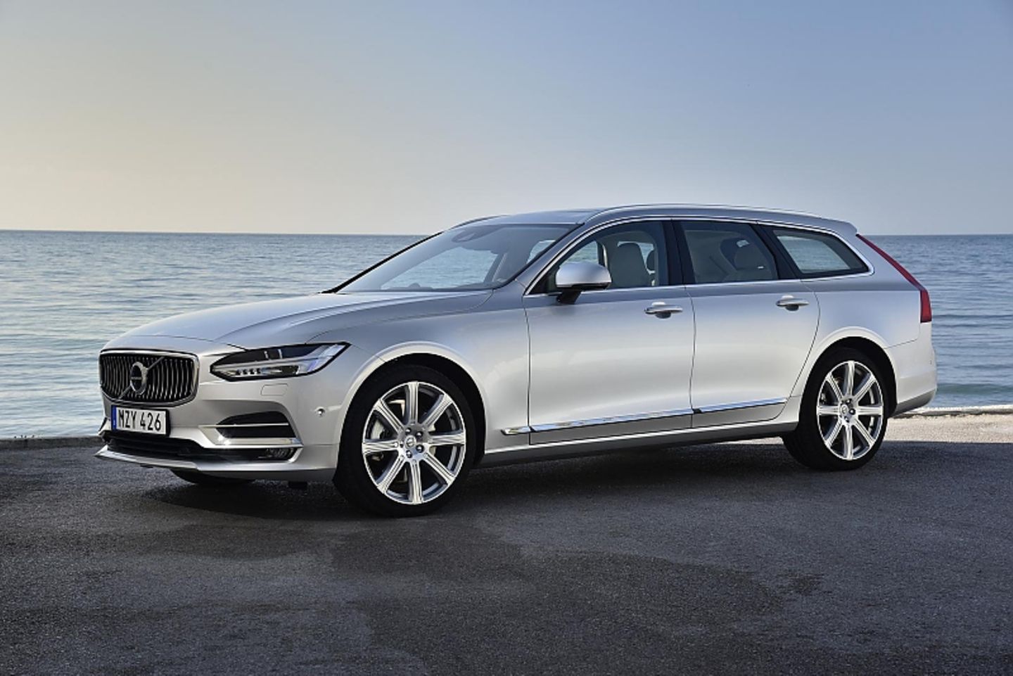 Volvo V90
