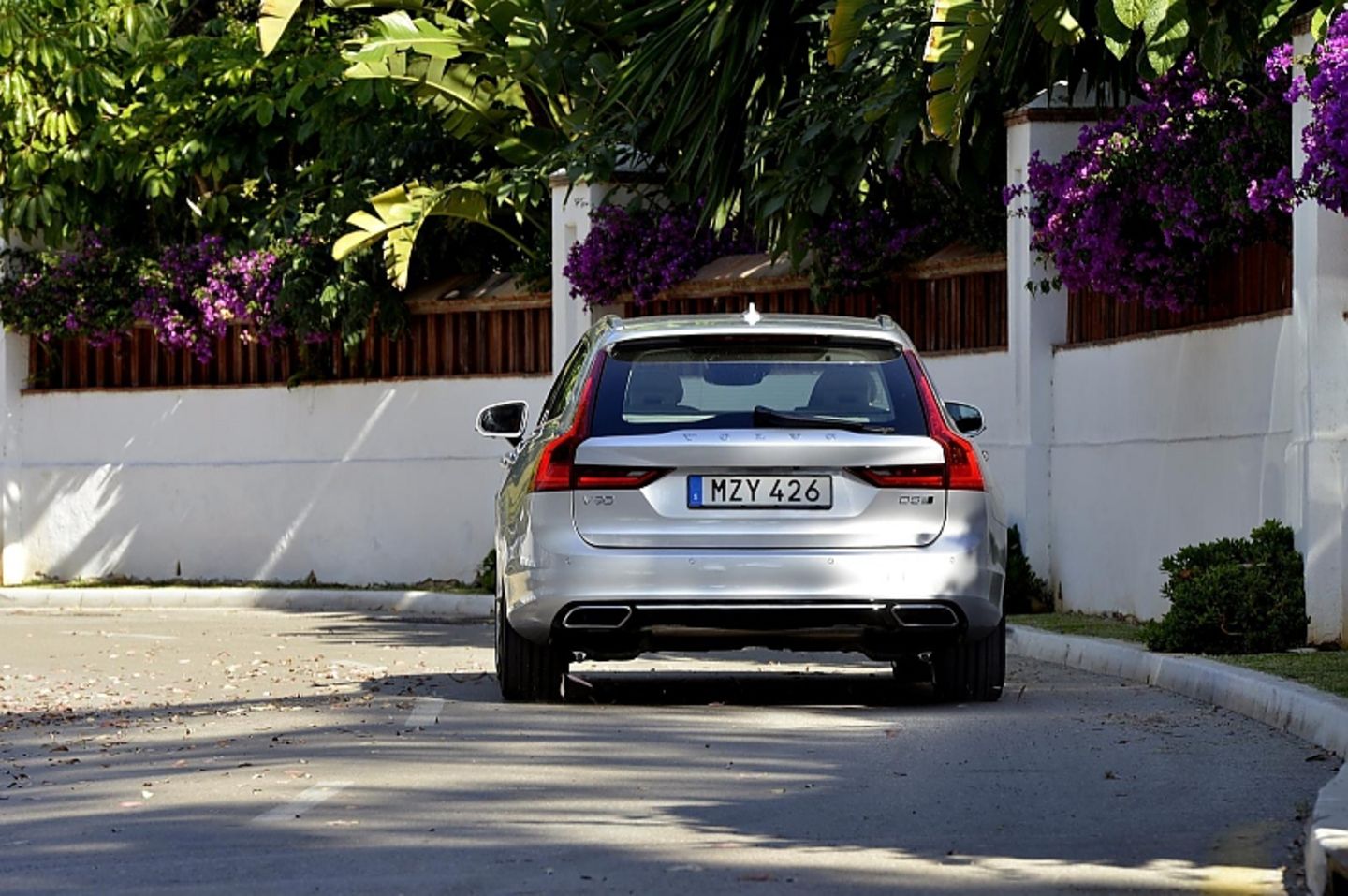 Volvo V90