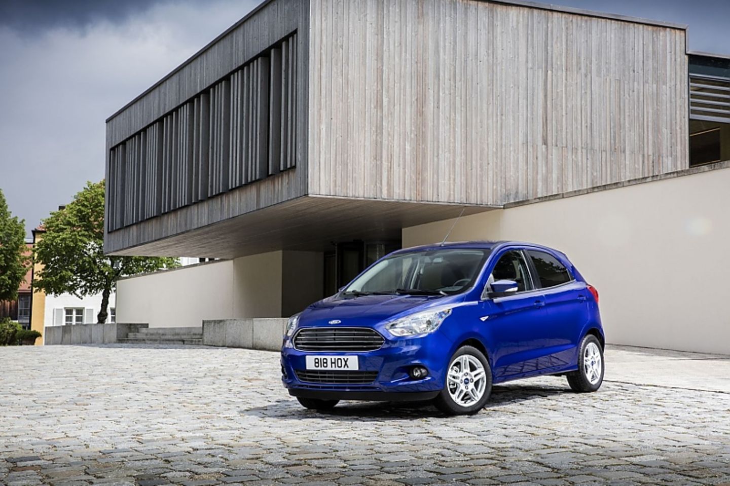Der Ford Ka+ wiegt gut eine Tonne
