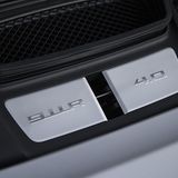 Der Motor hat einen Hubraum von vier Litern