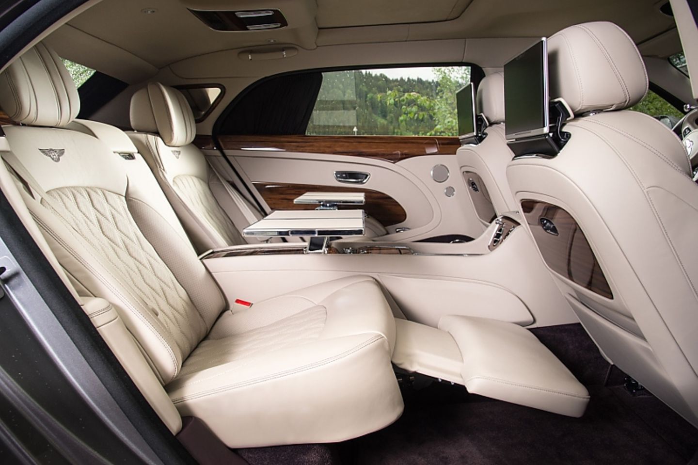 Bentley Mulsanne EWB - mehr Platz im Fond geht nicht