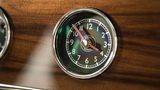 Bentley Mulsanne EWB - die Uhr bleibt analog