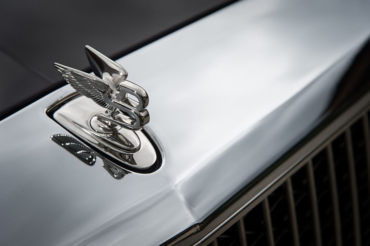 Bentley Mulsanne EWB - das B reckt sich in den Wind