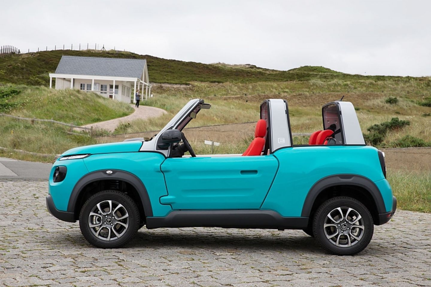 Der E-Mehari ist 3,81 Meter lang