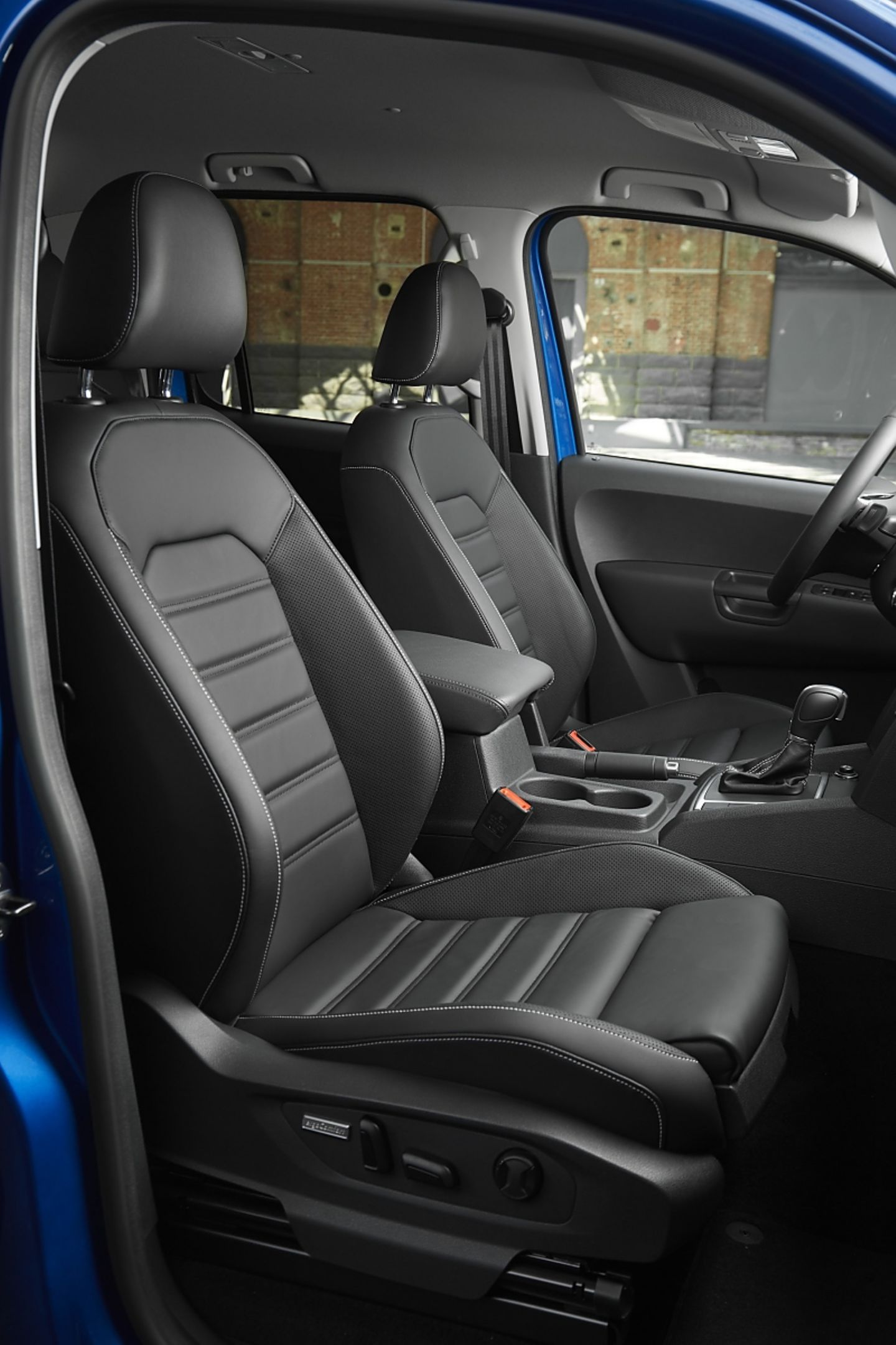 VW Amarok 3.0 TDI 4motion - vollelektrische Ledersitze