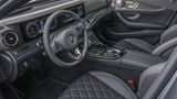 Das Cockpit des Mercedes-Benz E 350 d.