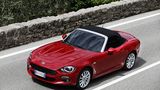Der Fiat 124 Spider erreicht nach 7,5 Sekunden 100 km/h