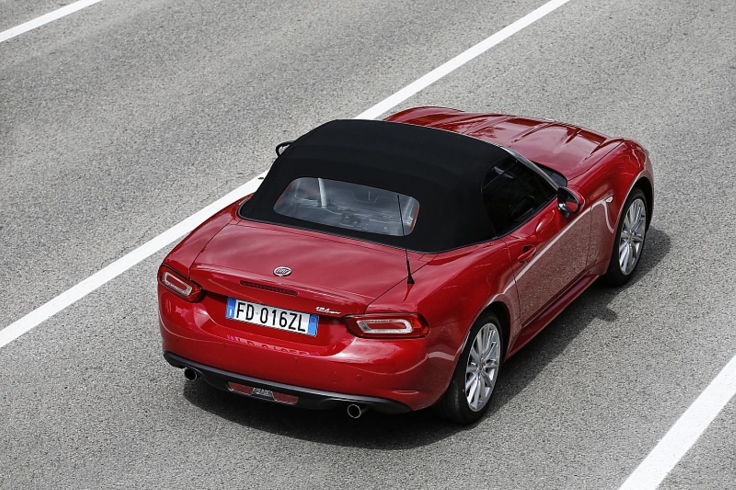Der Fiat 124 Spider kostet mindestens 23.990