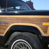 Jeep Grand Wagoneer (1991)