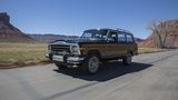 Der Jeep Grand Wagoneer fährt sich auch heute noch entspannt