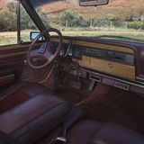Der Jeep Grand Wagoneer lädt zum gemütlichen Gleiten ein