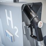 Mercedes GLC Fuel Cell 2017