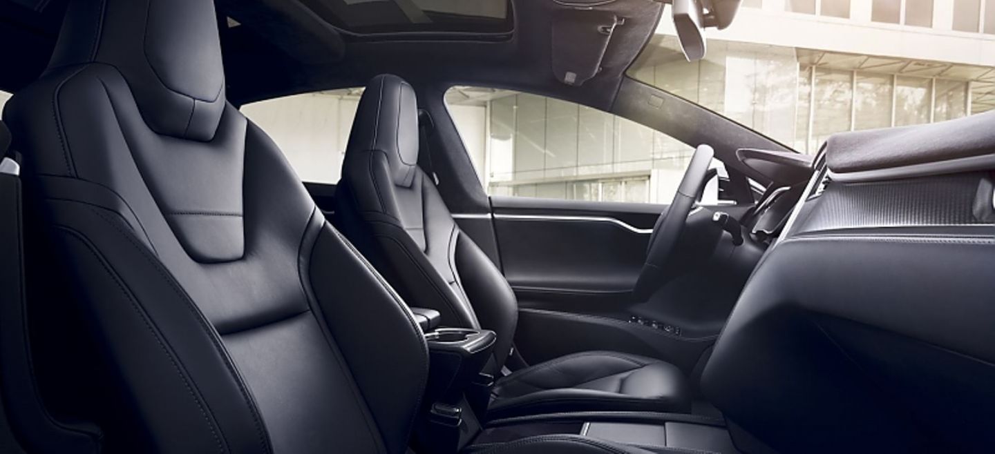 Der Innenraum des Tesla Model S Modell 2017