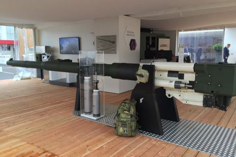In Paris hat Rheinmetall die neue Kanone mit zwei Geschosstypen vorgestellt