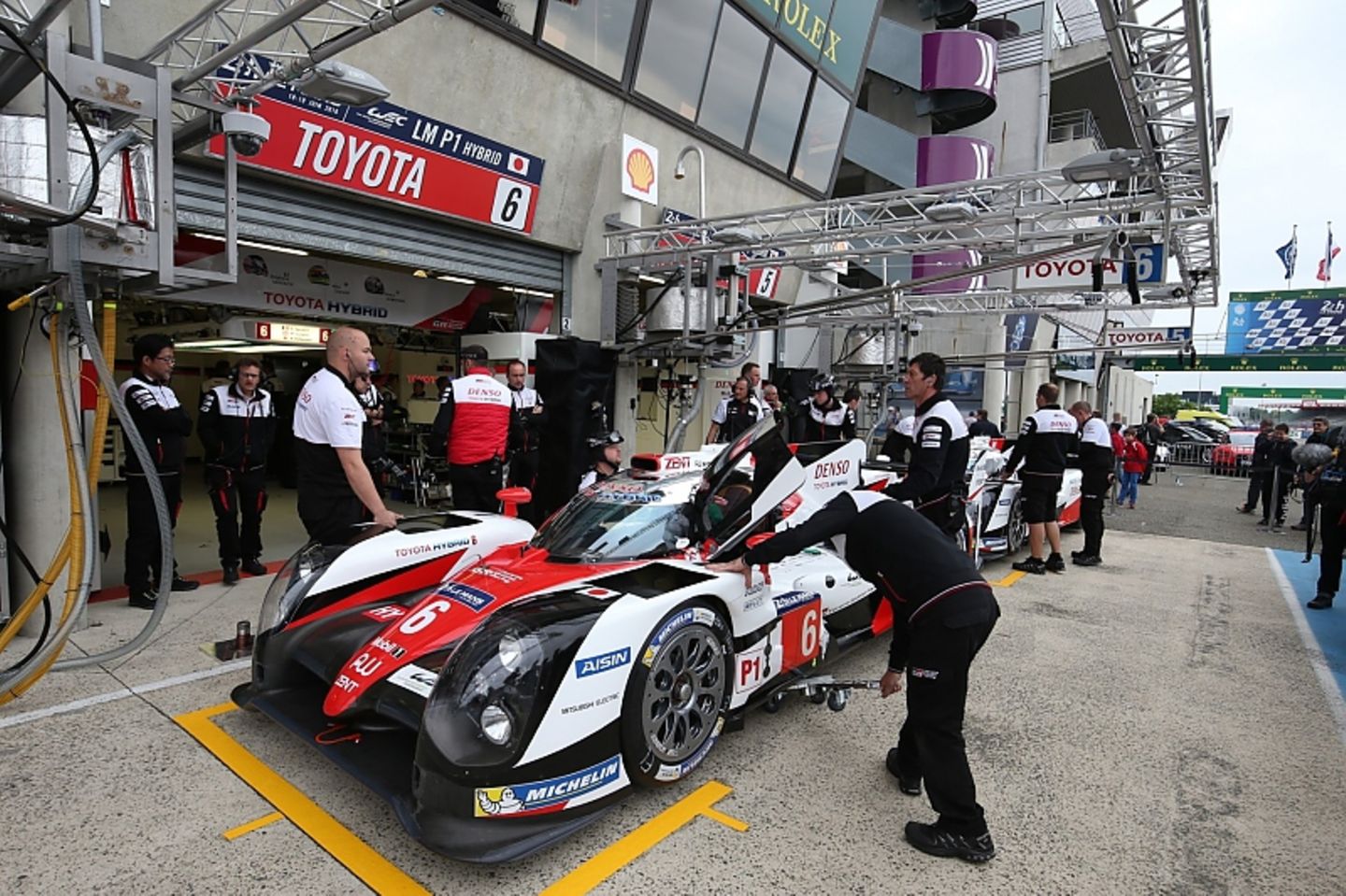 Toyota TS 050 in Le Mans 2016