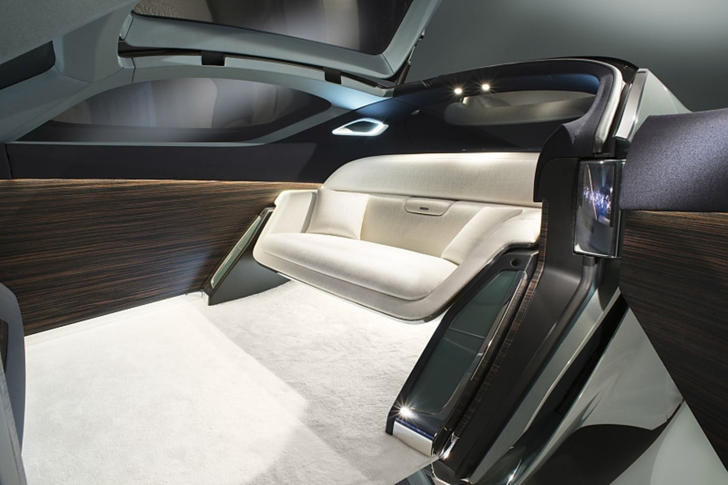 Rolls Royce Vision Next 100