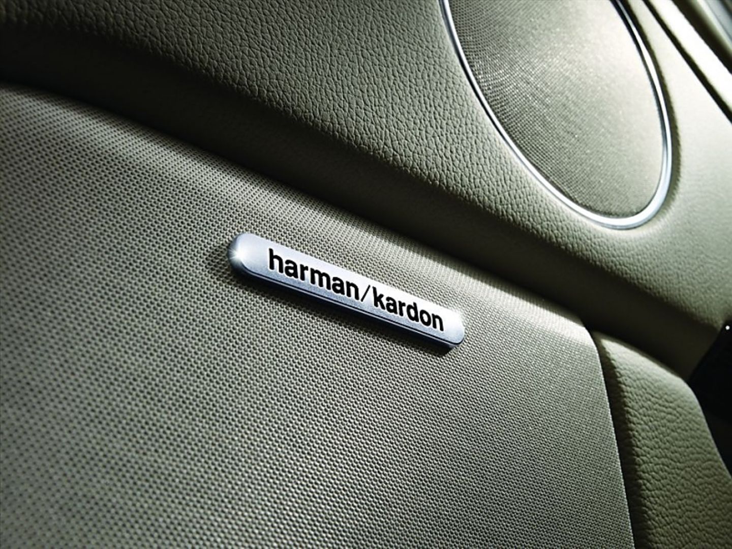 Harman-Kardon-Sound aus 17 Lautsprechern
