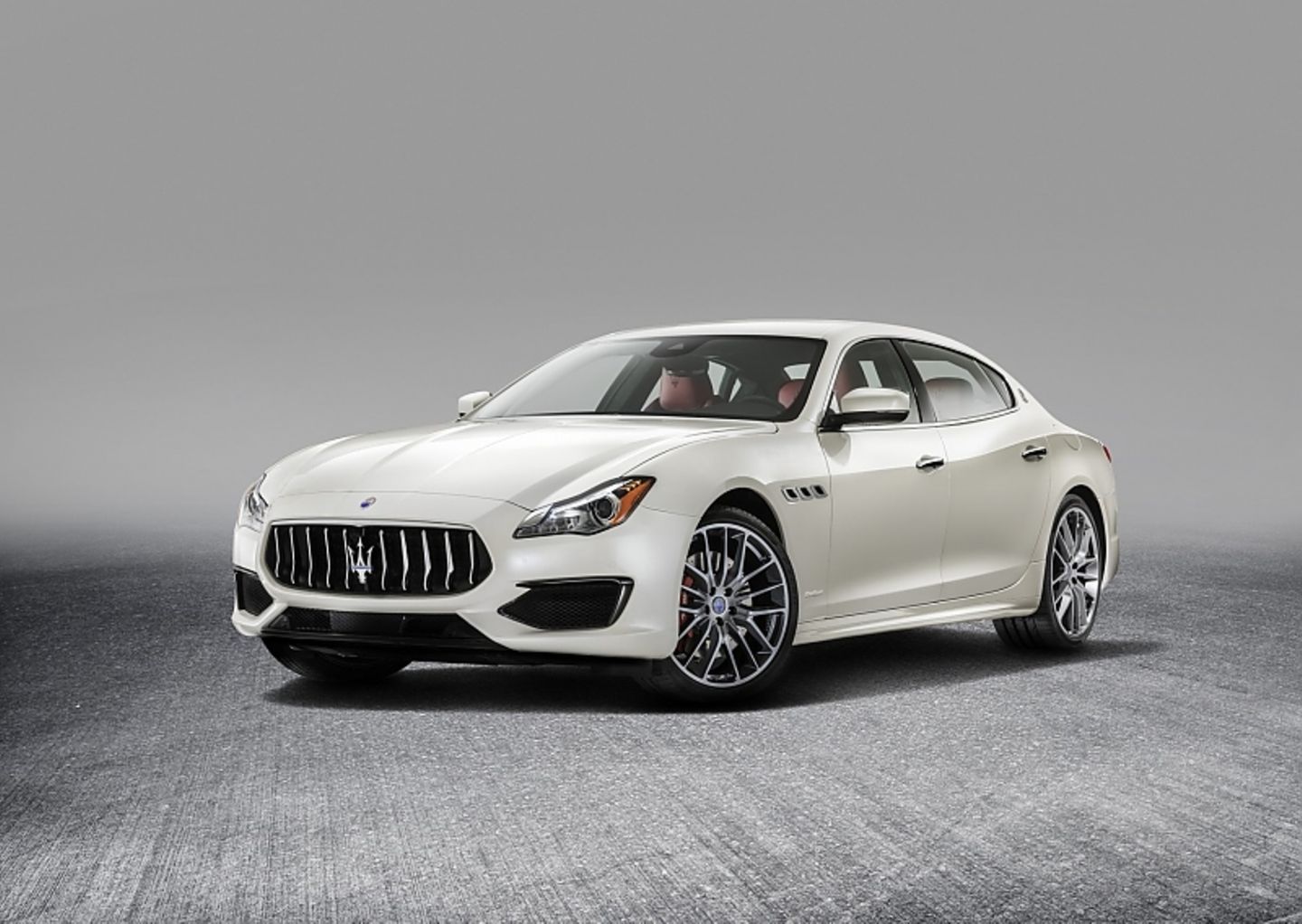 Maserati Quattroporte Modelljahr 2017 - mit neuem Gesicht
