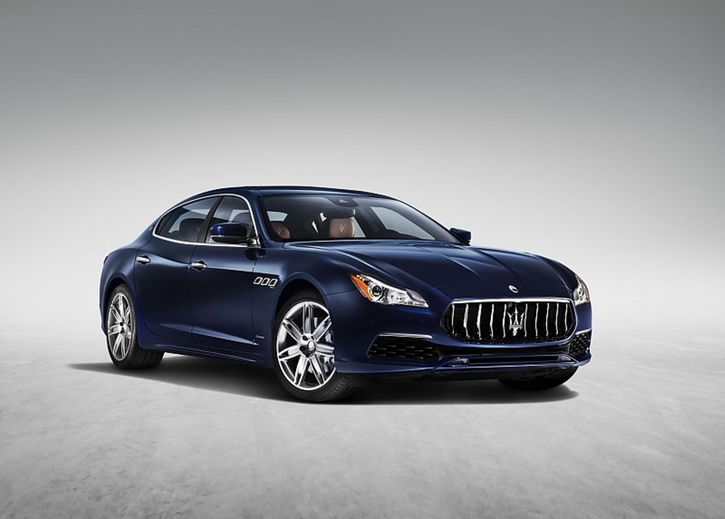 Maserati Quattroporte Modelljahr 2017 - mit neuen Fahrerassistenzsystemen