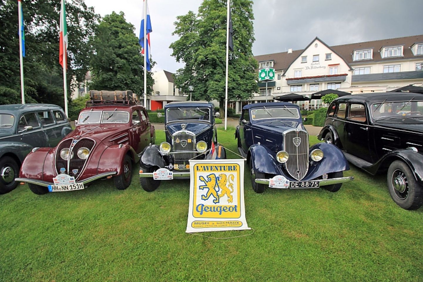 Zum L Aventure Peugeot-Meeting in Oosterbeek kamen viele, schöne Oldtimer.