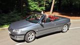 Hans Josef Koch in seinem Peugeot 306 Cabrio von 1995.