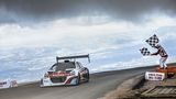 Sebastien Loeb brauchte mit seinem 875 PS starken Peugeot 208 T16 PP 2013 nur 8:13.878 Minuten.